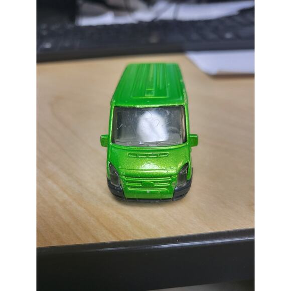 2006 Matchbox City Action 2007 Ford Transit Int'l Packing Solutions Green Van - Picture 2 of 5